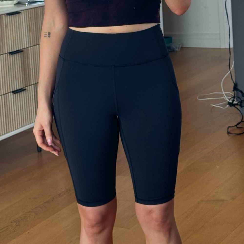 Lulu Lemon - Women's Black High-Waisted Shorts